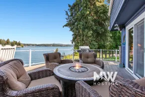 Lakefront—Boat Slip, Hot Tub, Paddle Board & More - Image 5