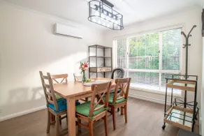 3 bedroom Townhouse at Dundas - Image 3
