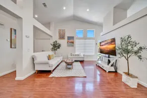 marbella Lane - 4BR Lavish Castle Retreat - Image 2