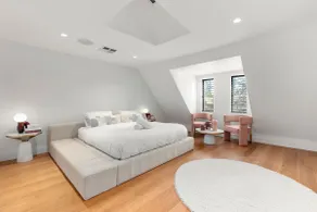 Potts Point Luxury 3-Story Townhouse - Image 2