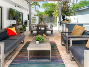 Villa Palma: Heart of Miami | 5 min to Miracle Mil - Image 3