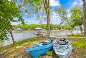 Luxury Lakefront Home, Games, Kayaks, 2 King Beds - Image 3