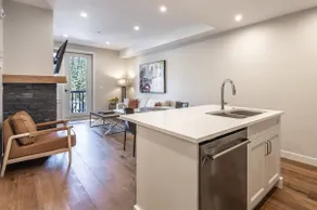 New 1Bd Luxe King Suite with Superb Mtn View - Image 4