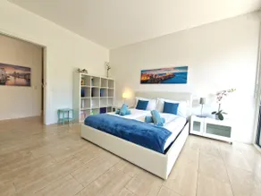The Lake House - Image 3