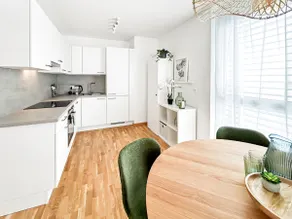 Modern two-room apartment near the cathedral square - Image 4