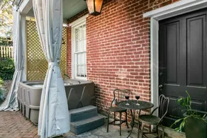 1864 Little Brick | 1/1, Hot Tub, Pets w/ fee - Image 3