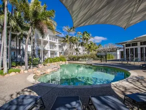The Pool Resort | One Bedroom Ocean Outlook - Image 4