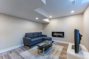 Spacious 7BR Home with Private Yard & Fast WiFi! - Image 2
