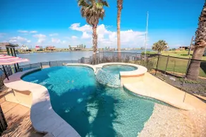 Coastal Luxury Home- Infinity Pool and Beach Views - Image 2