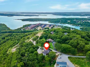 Private Lakeview Home • Hot Tub • Sleeps 14 - Image 3