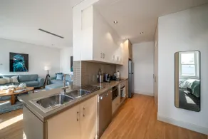 Aqua by the Sea - 1BR, Beachfront, Pool & Gym - Image 5