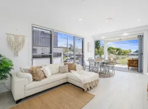 The Pearl of the Coast - Image 4