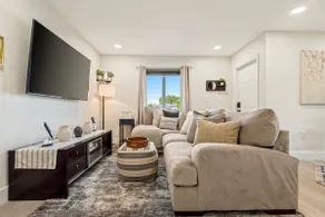 Good Vibes Sanctuary, Central Location South Miami - Image 2