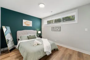 Pilsen 2BA Condo Minutes from Chicago Attractions - Image 2