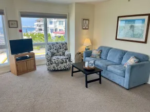 Sail Away: Bay Front Condo, Walk to Everything! - Image 5