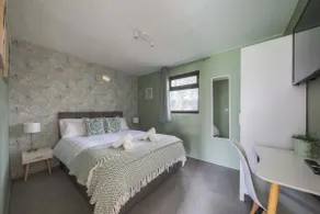 Thorpe Park Family Lodge | Sleeps 6+Parking - Image 5