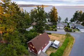 Polnell Point Lookout by Avantstay Water Views, Hot Tub, Large Patio - Image 2