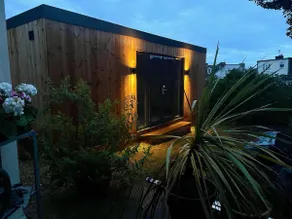 Premium Studio - Private Bathroom - Image 2