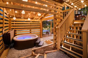Hot Tub & Fire Pit under Stars | Modern Zen Cabin - Image 2