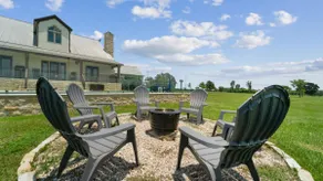 Hidden Gem: Spacious Countryside Retreat w/ Pool - Image 4