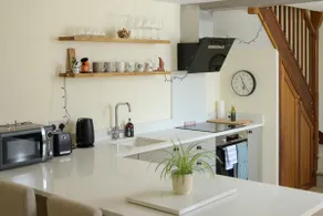 Beautiful Cottage in Idyllic Cotswolds Village - Image 3