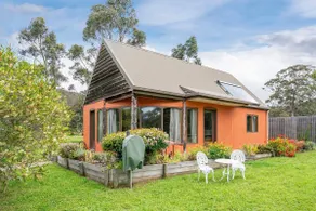 The Studio - A picturesque couples cottage at Herons Rise Vineyard - Image 4
