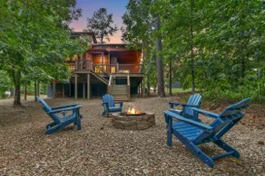 Cabin Retreat with Spa Fire Pit & Games - Sleeps 4 - Image 5