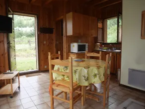 Small duplex chalet with garden - Image 4