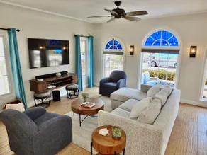 Belmont Shore - 2 Blocks to Beach - World Cup - Sleeps 6 - Image 2