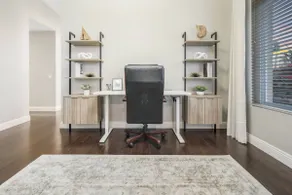 Stylish Single Story | 3Bd 2Bth | EV charger - Image 4
