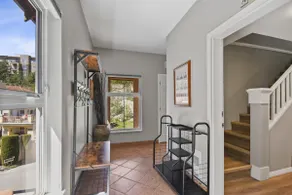 Executive Lofted Condo With Courtyard View - 314A - Image 3
