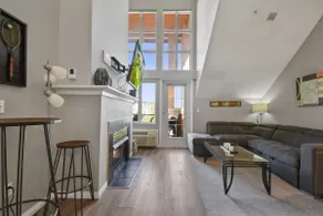 Executive Lofted Condo With Courtyard View - 314A - Image 5