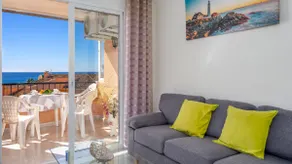Cozy seaview getaway - Image 4