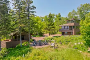 Lakeside and Treehouse on Lake Superior in - Image 5
