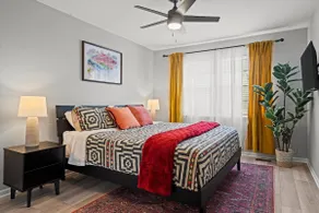 The Westwood - Charming Duplex Walkable to Plaza - Image 2