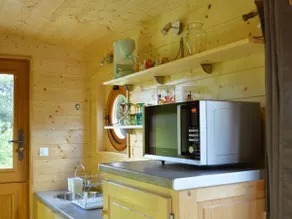 Unusual Caravan Lodge for 5 People - Image 2