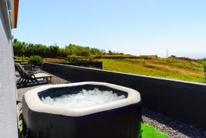 Iberian Accents • Hot Tub • Ocean Views • Quiet - Image 2