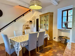 La maison Haut-perché townhouse with view and jacuzzi - Image 3