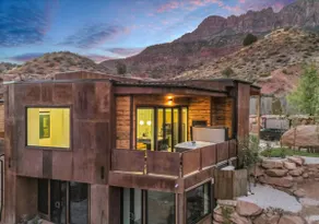 Zion Mountain Views! Private Hot Tub! Zion Sage #1 - Image 4