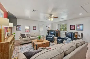 Good Bull Getaway: 3 Br + Backyard Deck - Image 4