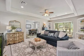 Good Bull Getaway: 3 Br + Backyard Deck - Image 5