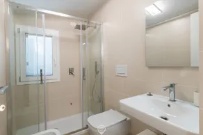 Estay - White Magnolia - AirCon - WiFi - Parking - Image 5