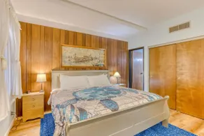 Sand & Sea (304) Retro Chic - Beachfront Retreat - Image 5