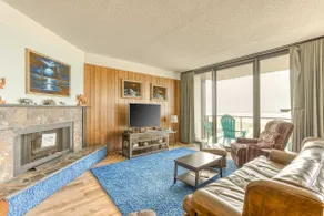 Sand & Sea (304) Retro Chic - Beachfront Retreat - Image 3