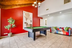 StayAU Tranquil 4BR Lakeside Retreat in Seabrook - Image 2