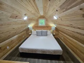 NEW! ”The Nook” Tiny Cabin! with Private Hot Tub! - Image 4