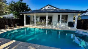 Lake Sabai - Absolute Waterfront + Pool - Image 3