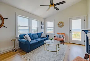 Peaks Island Casco Bay View Condo w/ Beach Access - Image 3