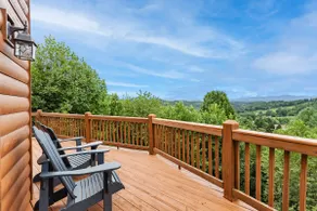 Upscale Mountain Cabin with Great Views - Image 2