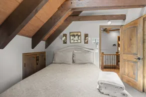 4BR Tahoe ·Arcade ·2 Fireplaces ·Huge Private Yard - Image 3